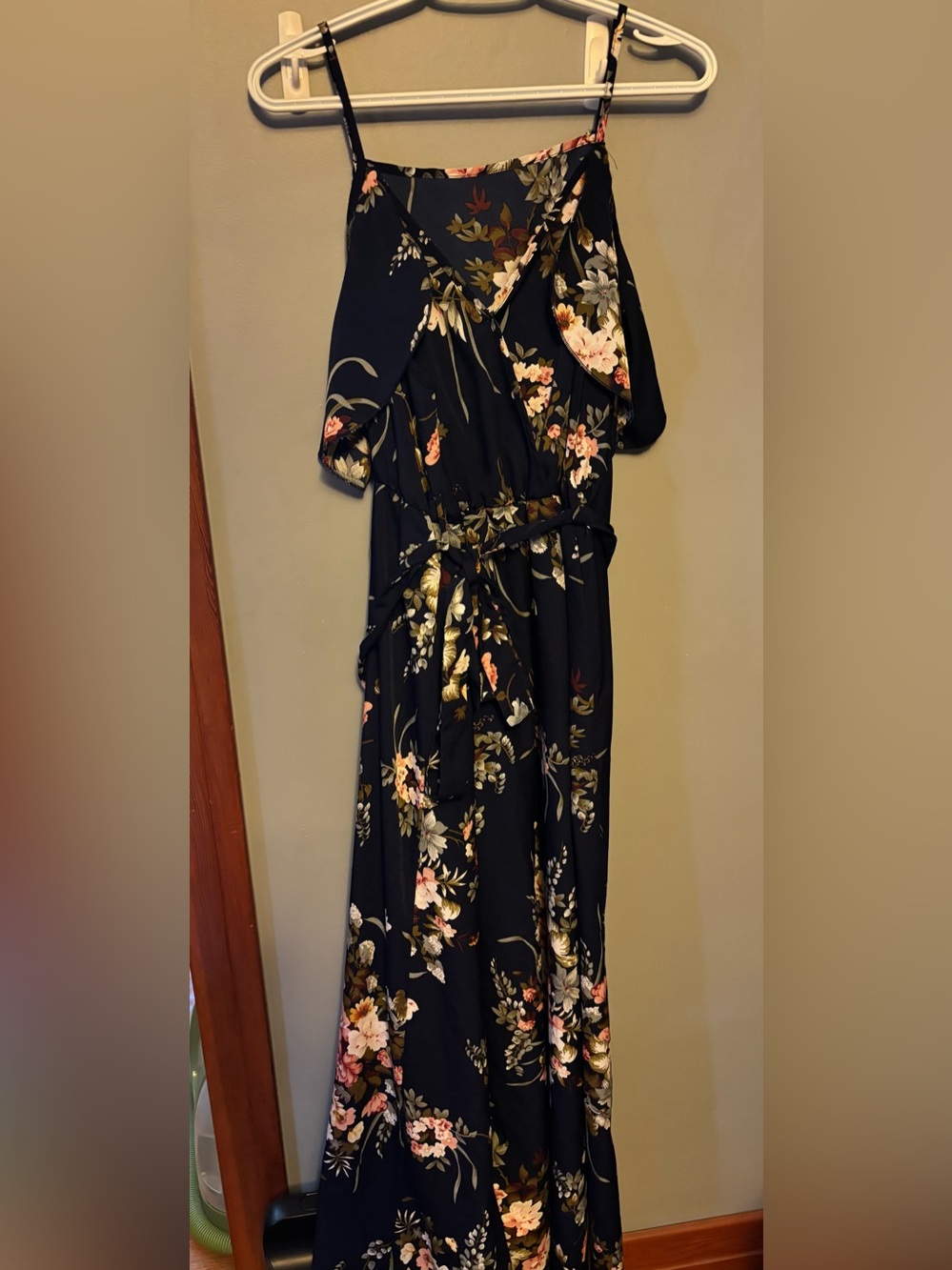 Shien Curve Floral Dress